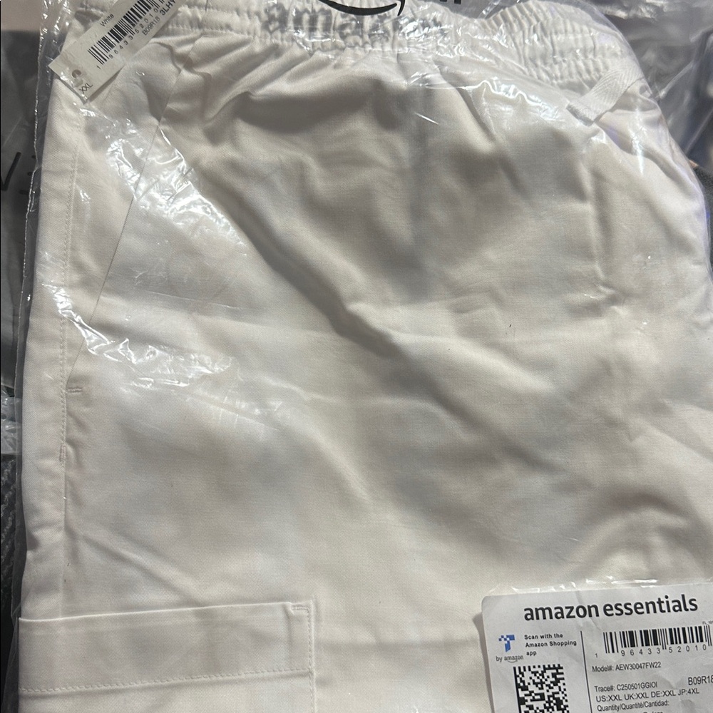 ⚡️Amazon Essentials White Quick Dry Scrub Pants Size XXL - Picture 4 of 4